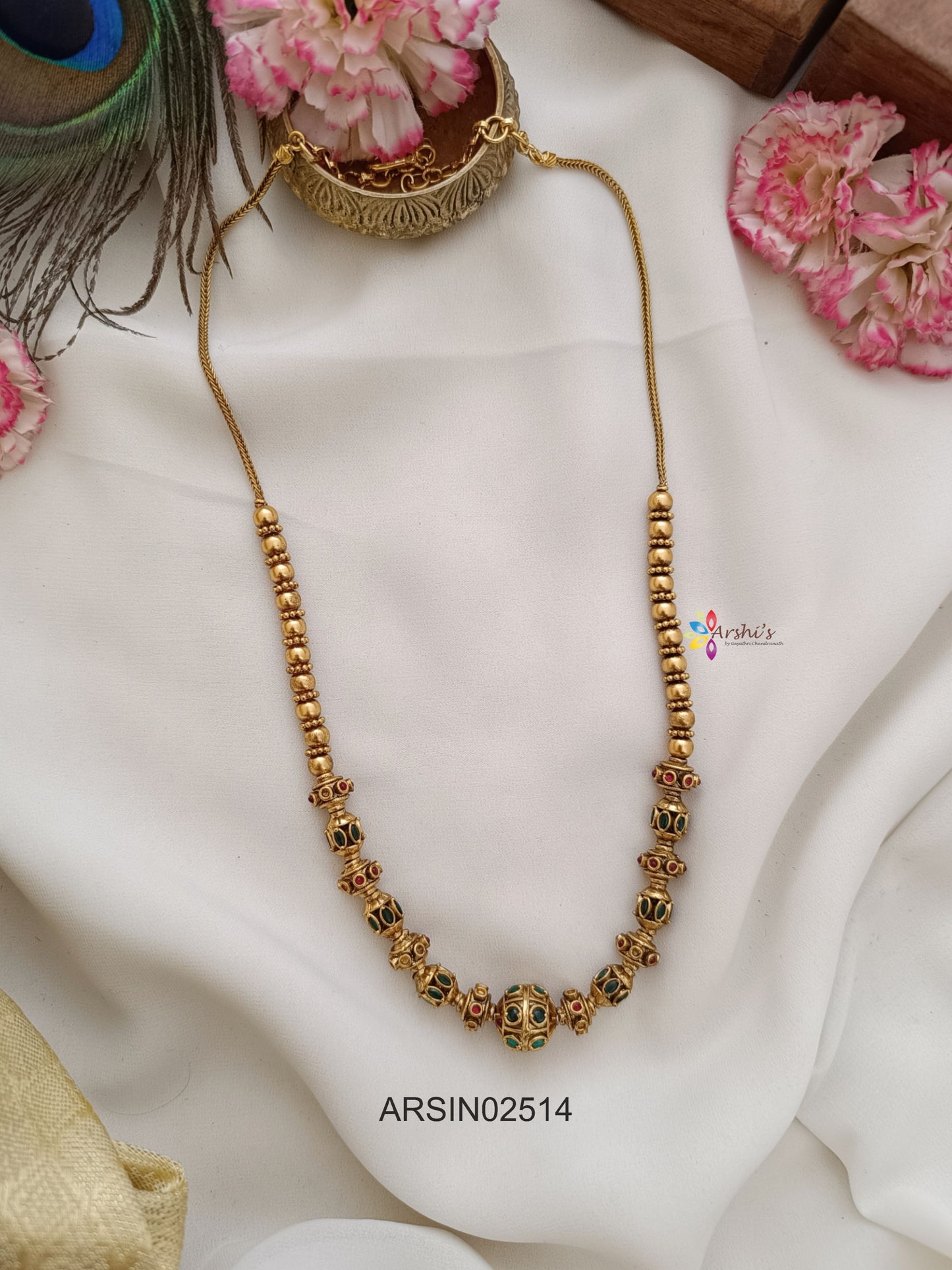 Antique Green Stone Gold Ball Necklace