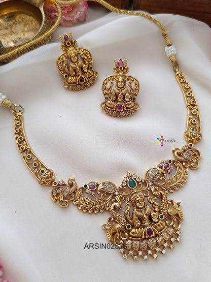 Matte Finish Kante Necklace