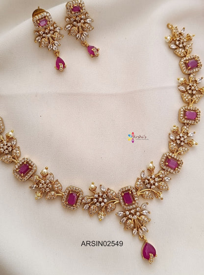 Kemp Stone Flower Design Necklace