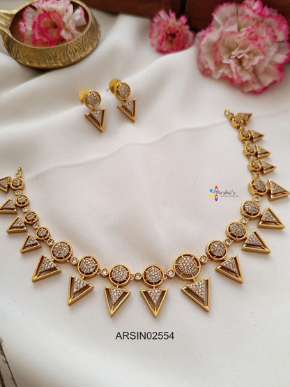 Classic Round and Triangle Design Necklace