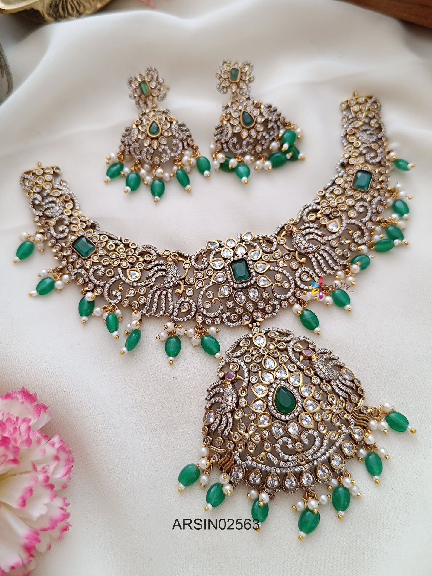Victorian Emerald Dtone and Drops Necklace
