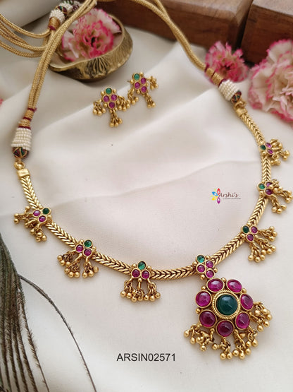 Kemp and Green Stone Attigai Necklace