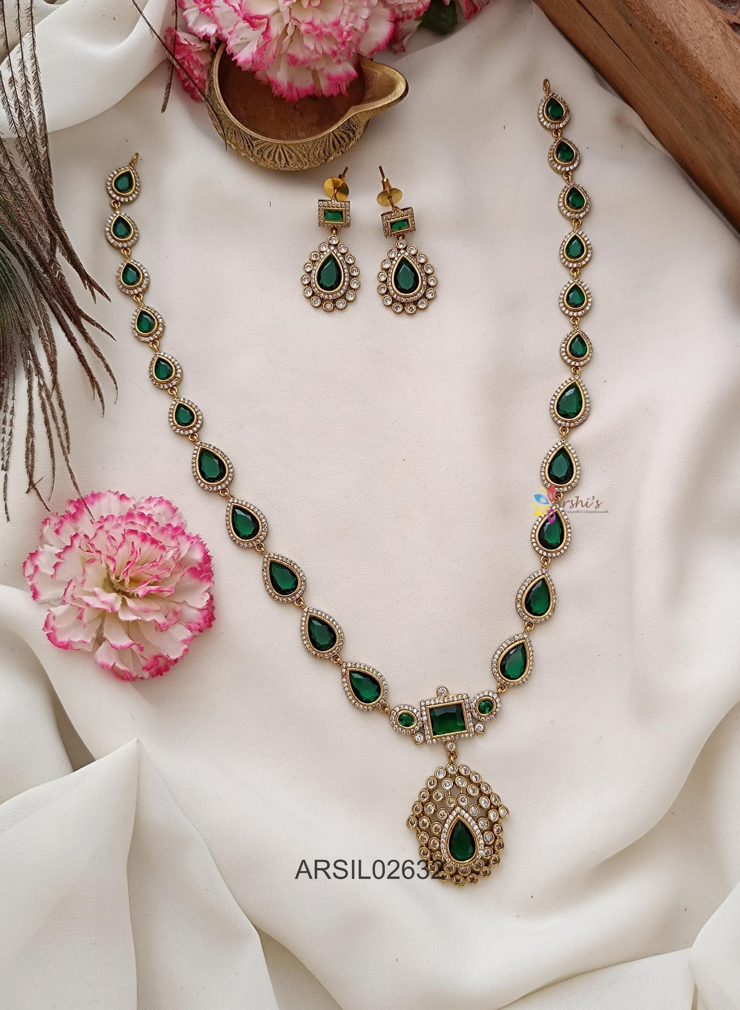 Emerald Stone Long Haram