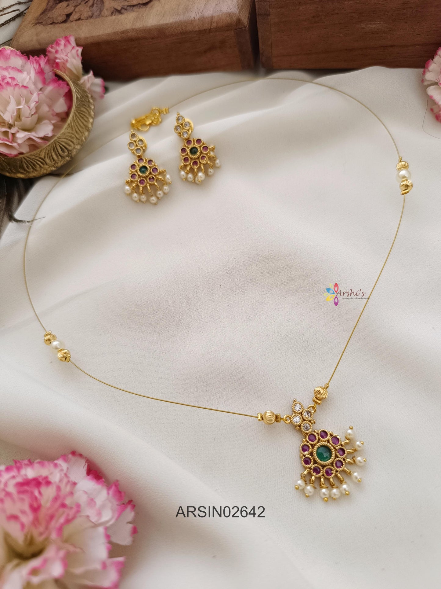 Kemp Stone Pendant Invisible Necklace