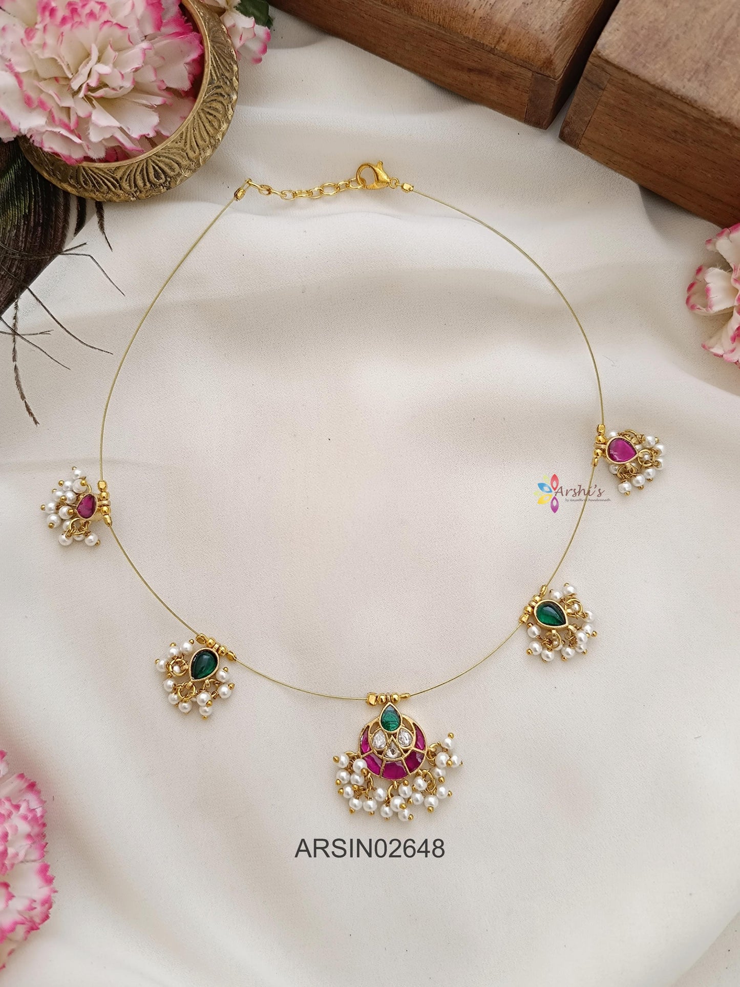 Kemp and Green Stone Pearls Invisible Necklace