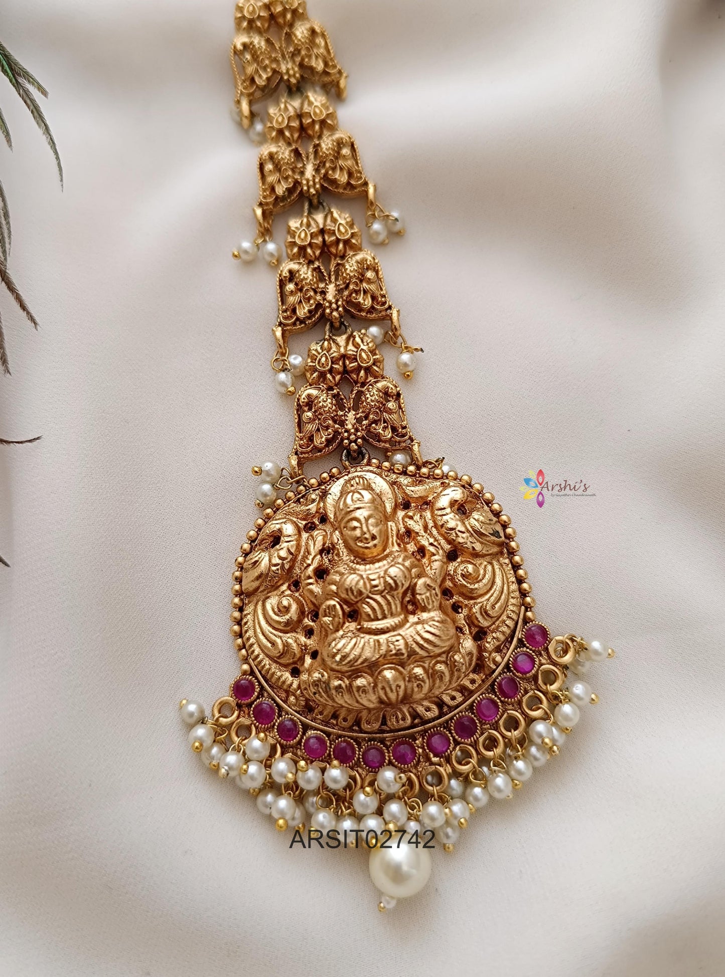 Goddess Lakshmi Maangtikka