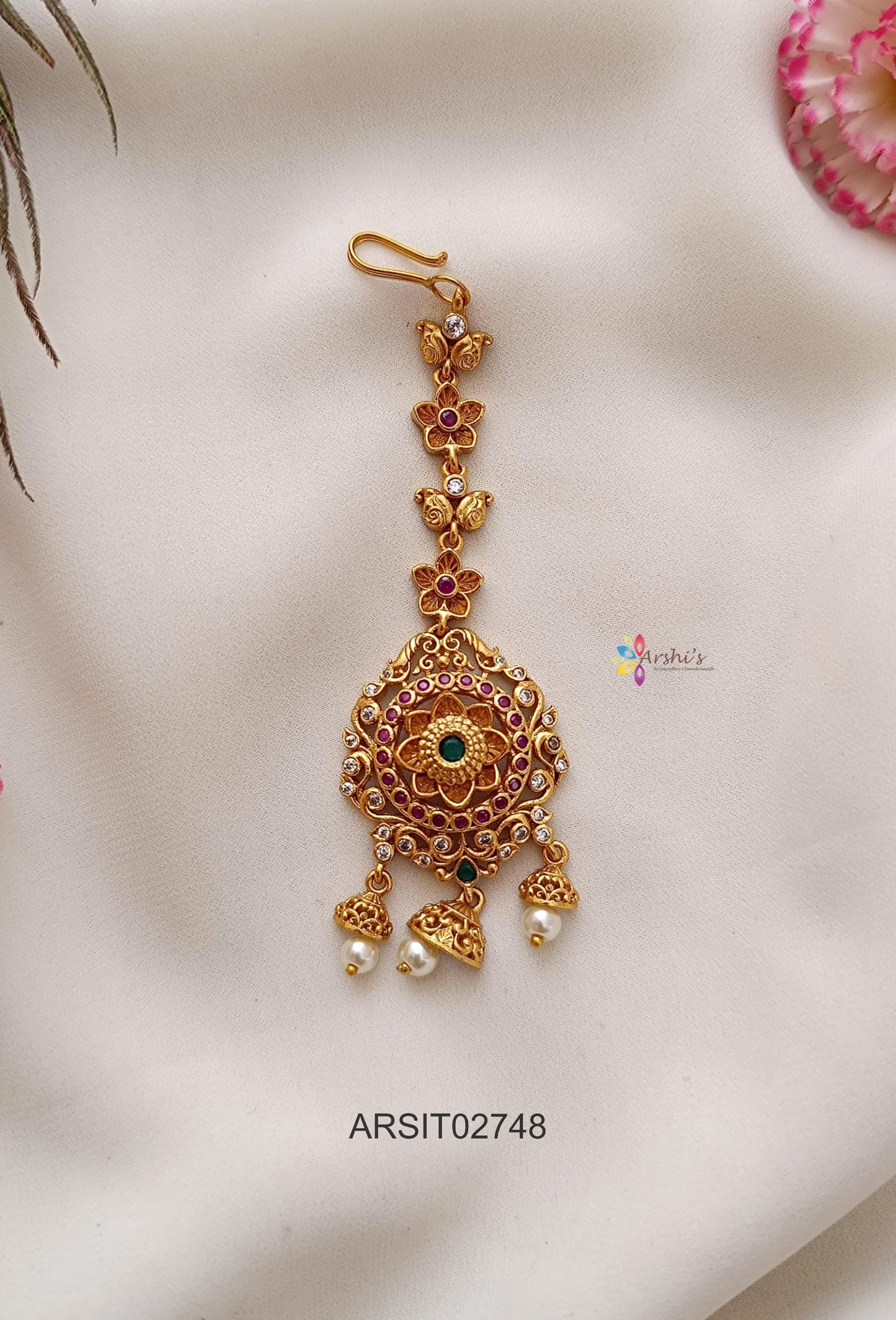 Flower Design Maangtikka