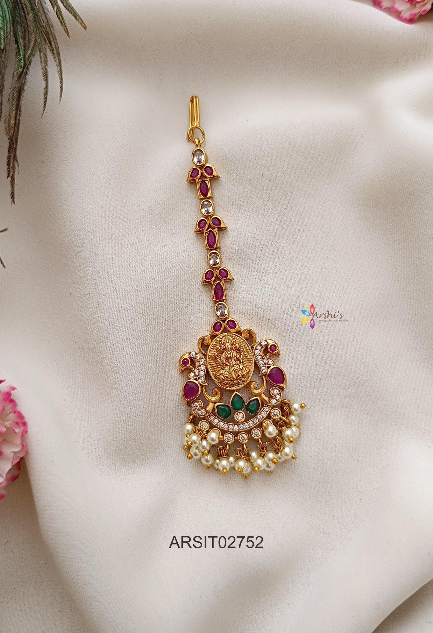 Lakshmi Kemp Stone Maang Tikka