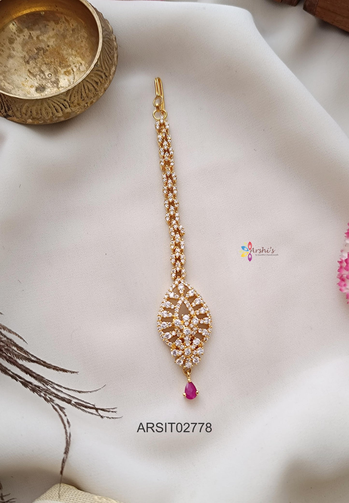 White Stone Maangtikka