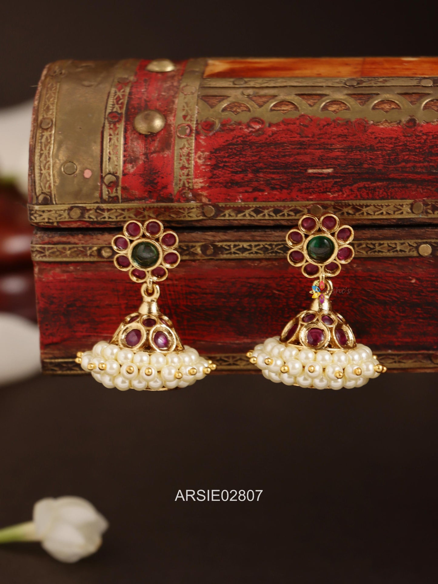 Kemp Pearl Studded Jhumka