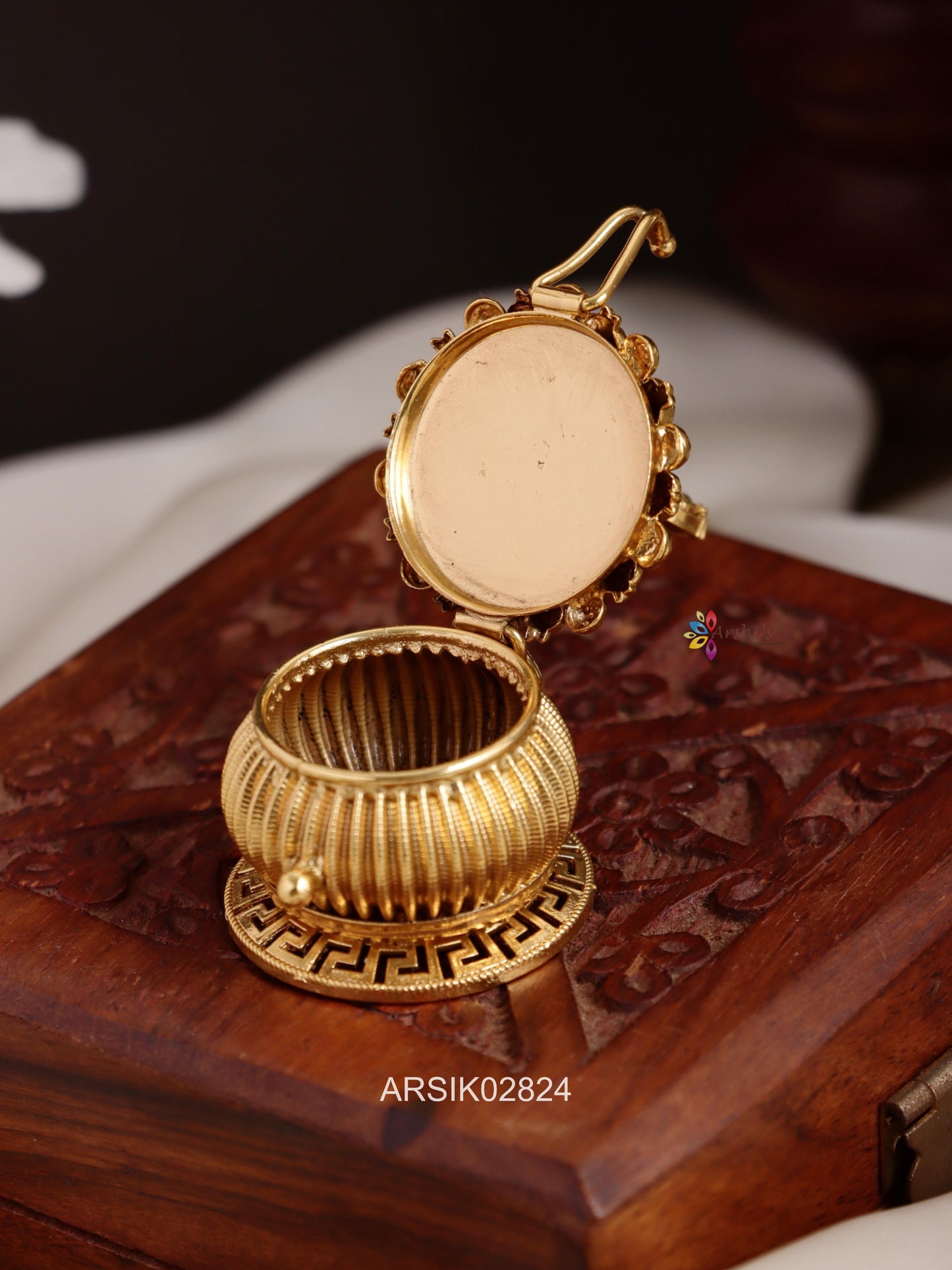 Goddess Lakshmi Kumkum Box