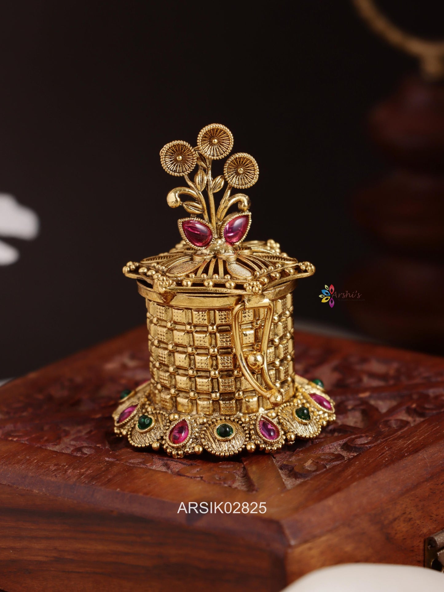 Flower Design Kumkum Box