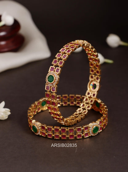 Kemp and Green Stone Kada Bangles