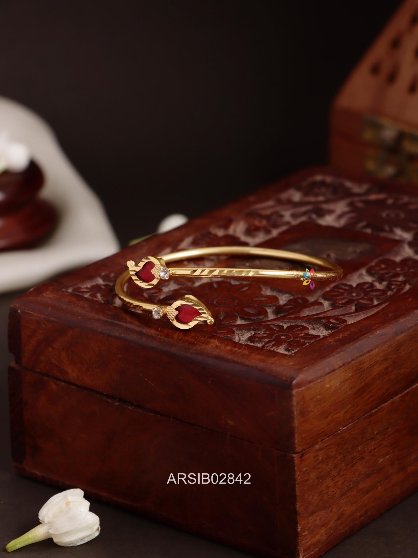 Mango Red Palakka Bracelet