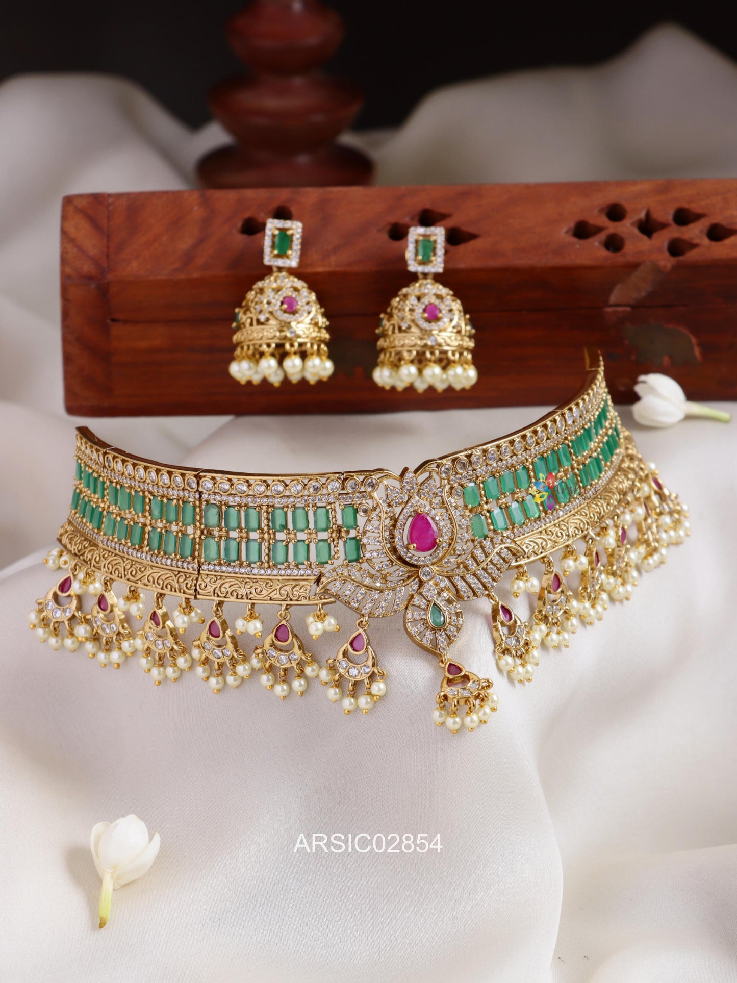 Bridal Green Stone Choker