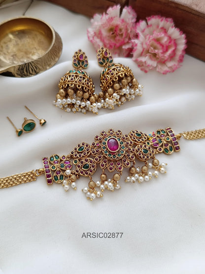 Kemp and Green Stone Choker