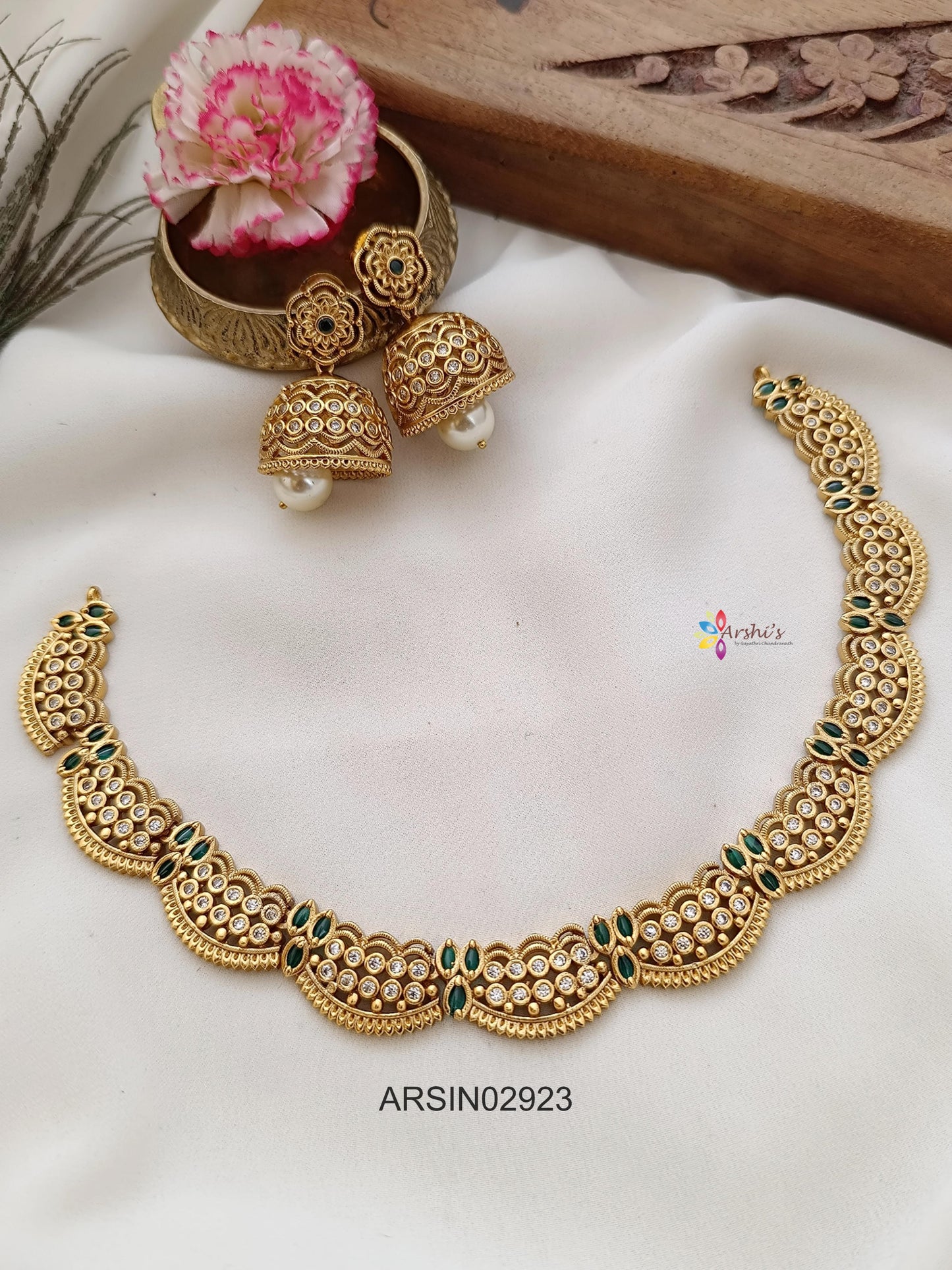 AD and Emerald Stone Curve Necklace