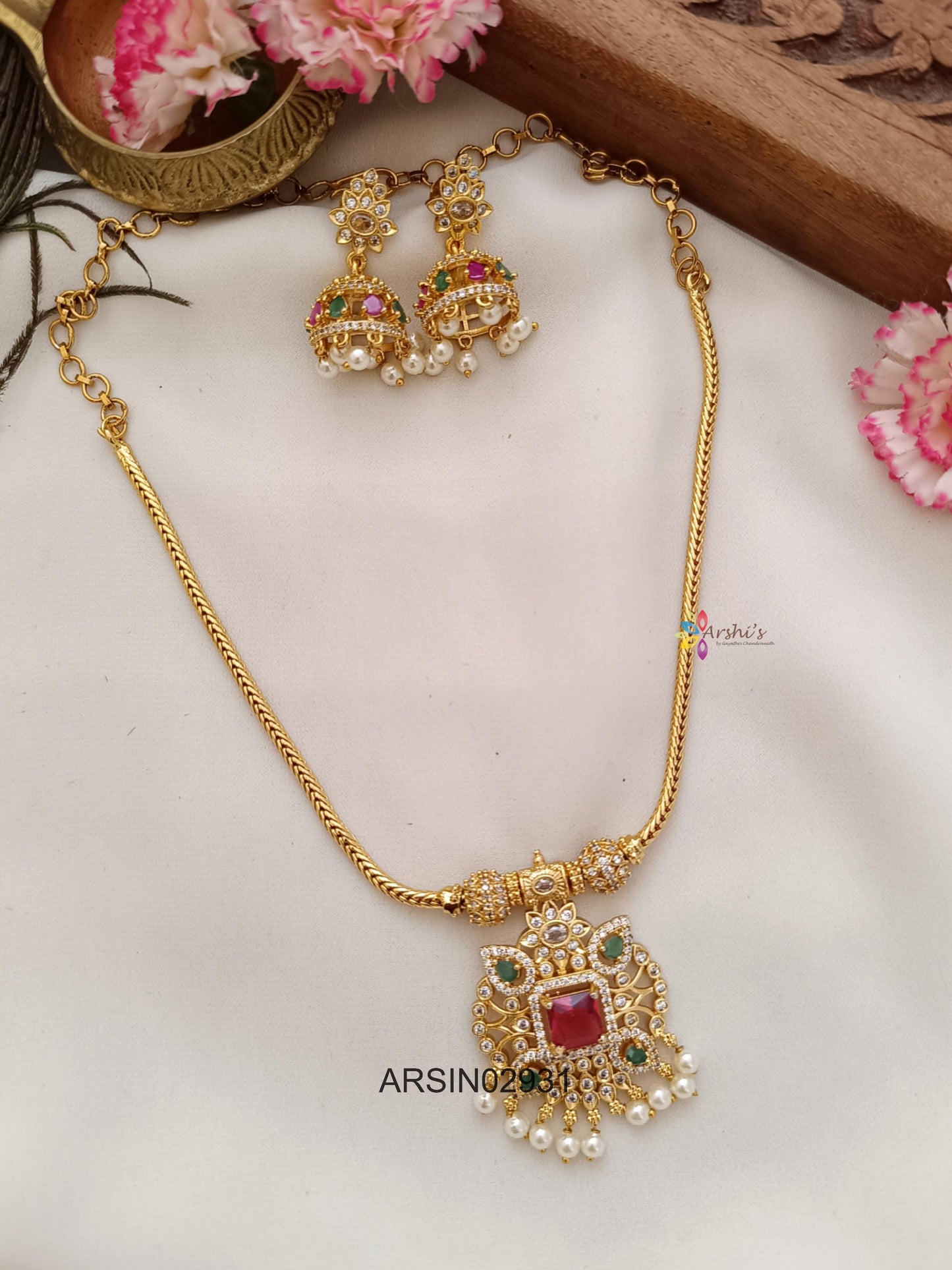 Stone Pendant Attigai Necklace