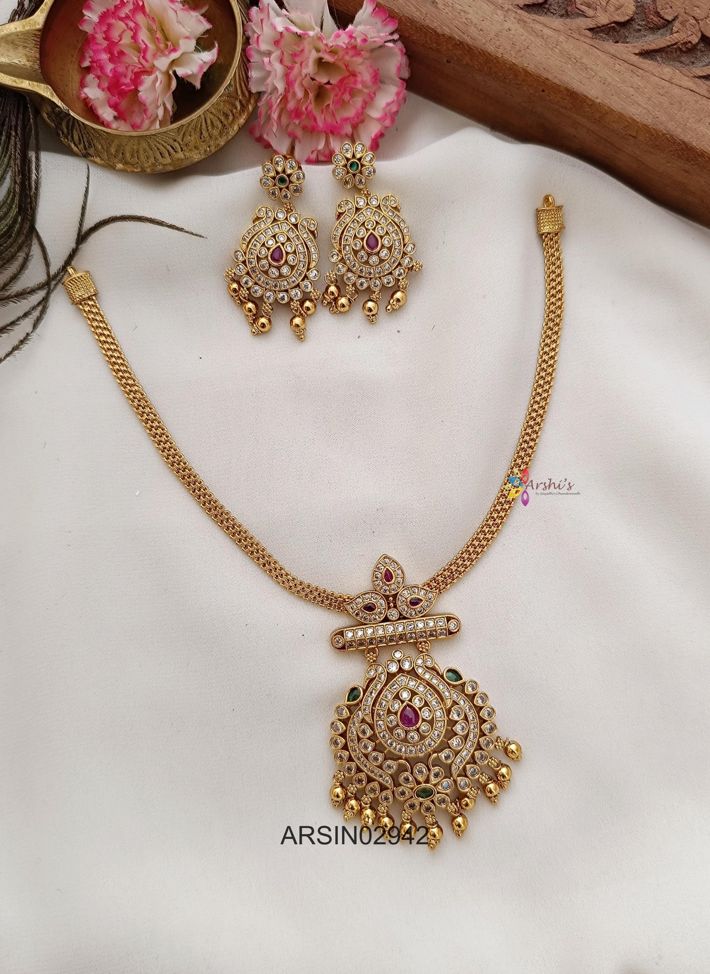 Stone Pendant Chain Necklace