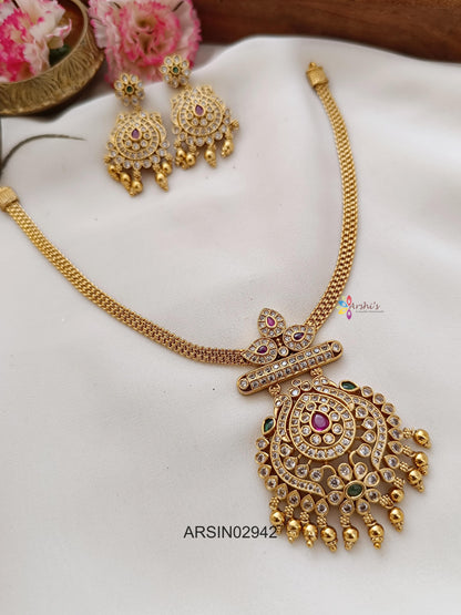 Stone Pendant Chain Necklace