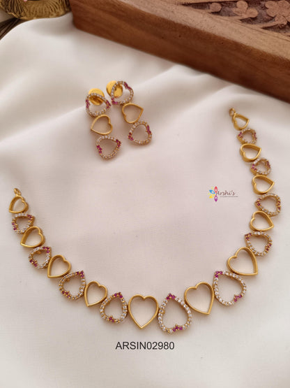 Heart Design White and Kemp Stone Necklace