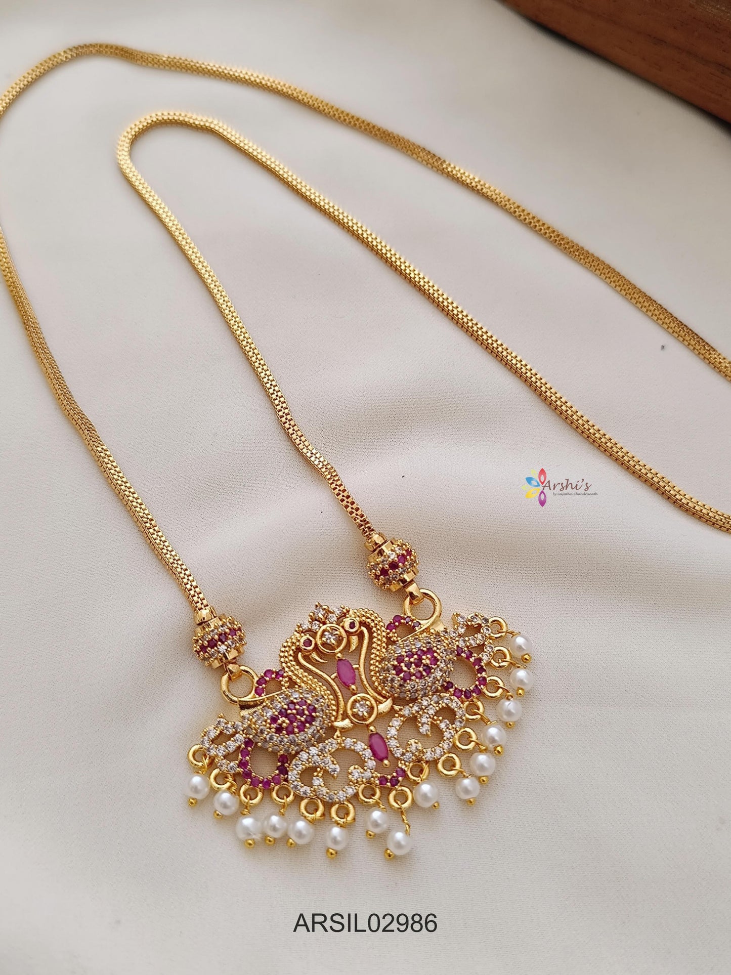 Peacock Red and White Stone Pendant Haram