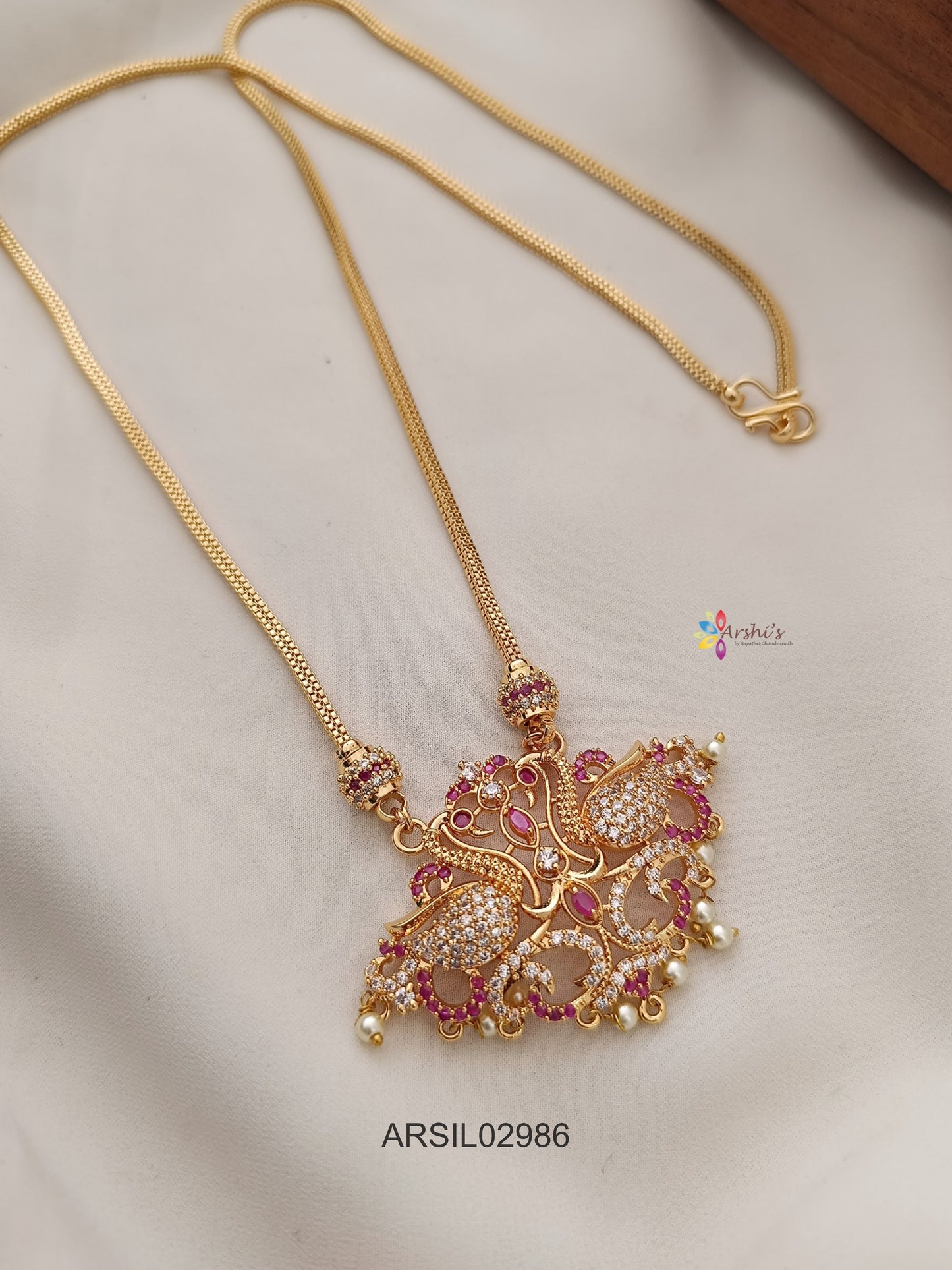 Peacock Red and White Stone Pendant Haram