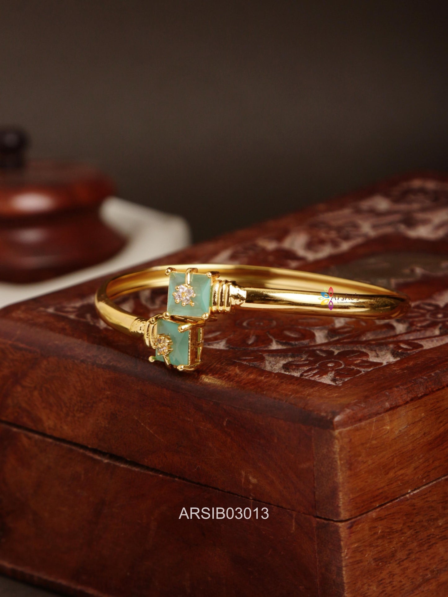 Pale Green Stone Bracelet