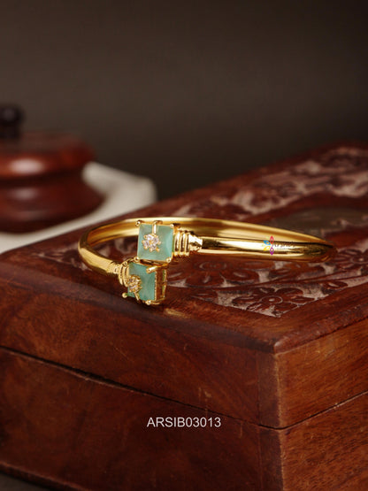 Pale Green Stone Bracelet
