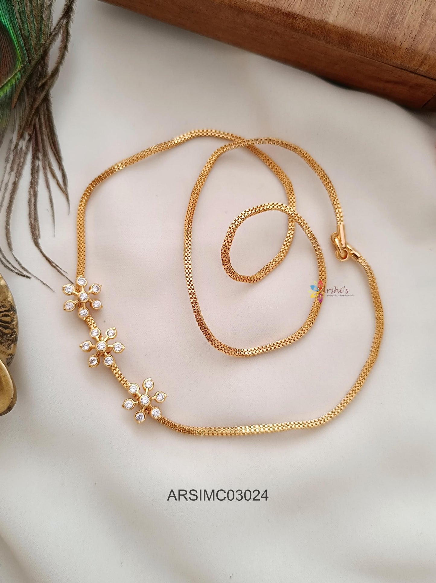 Three White Stone Side Locket Mugappu Chain