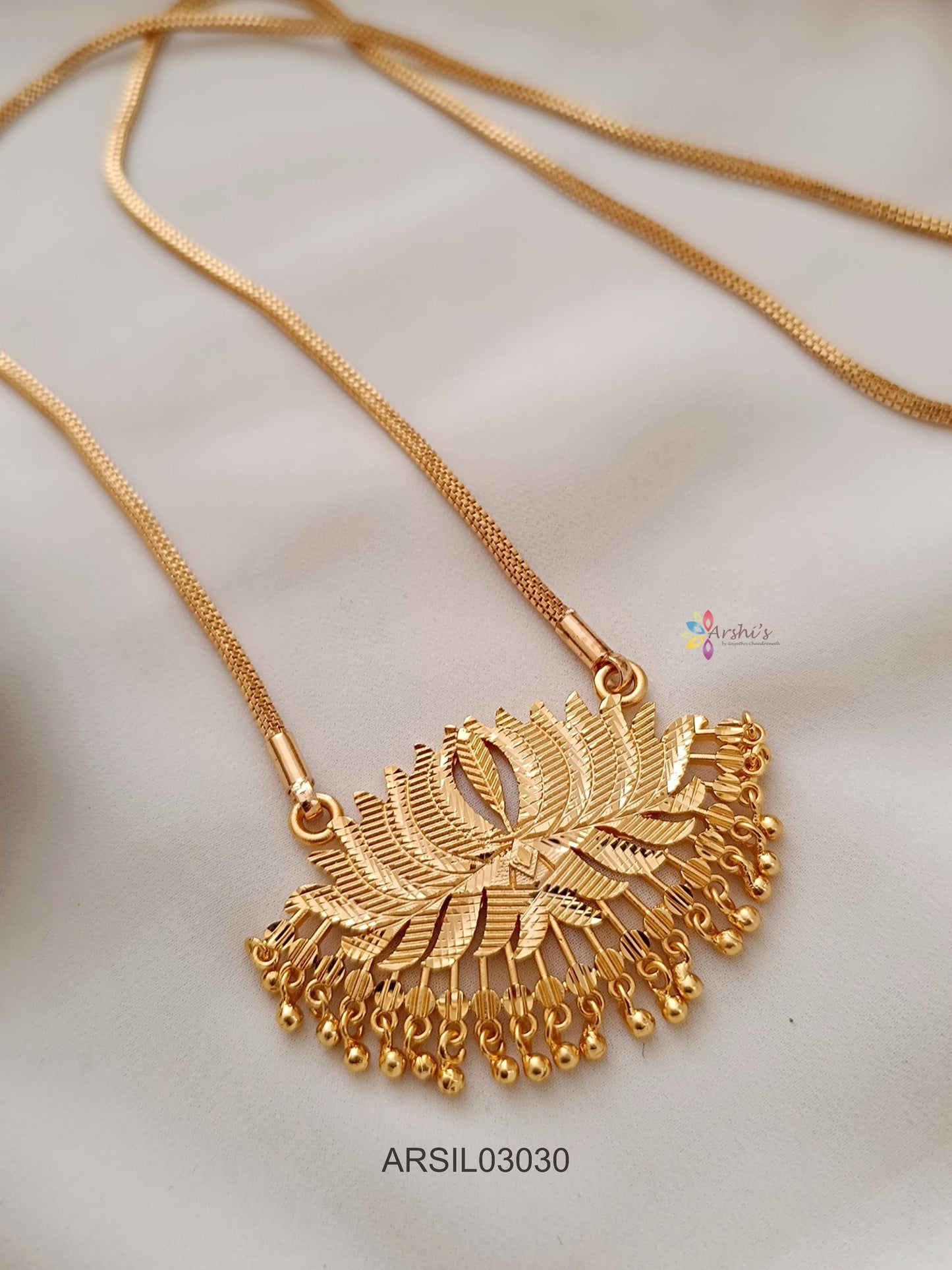 Lotus Pendant Long Necklace