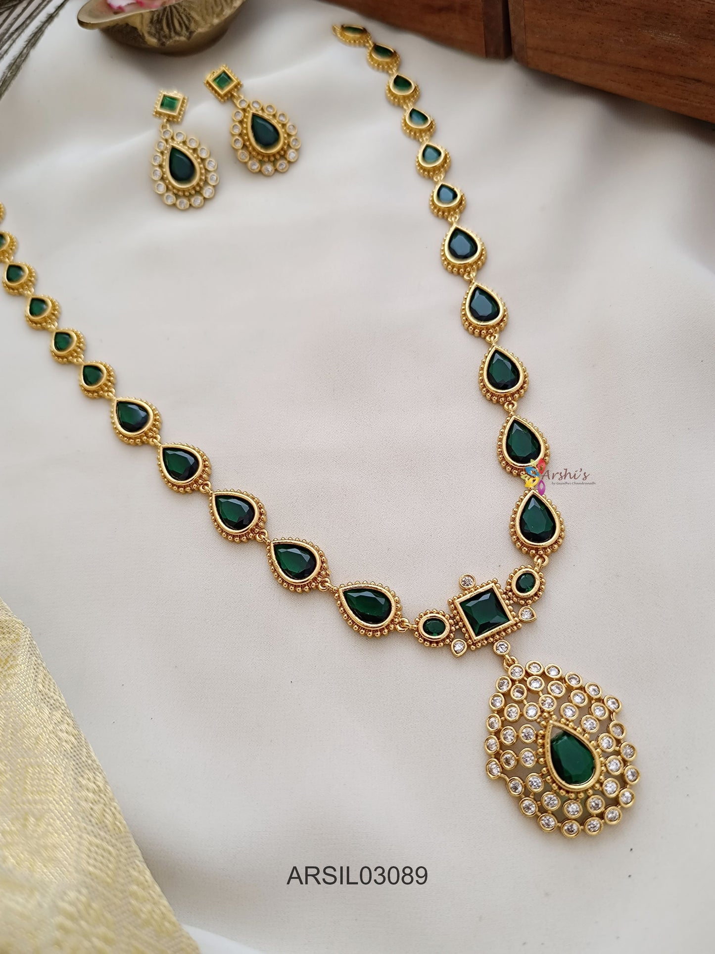 Emerald Stone Long Necklace