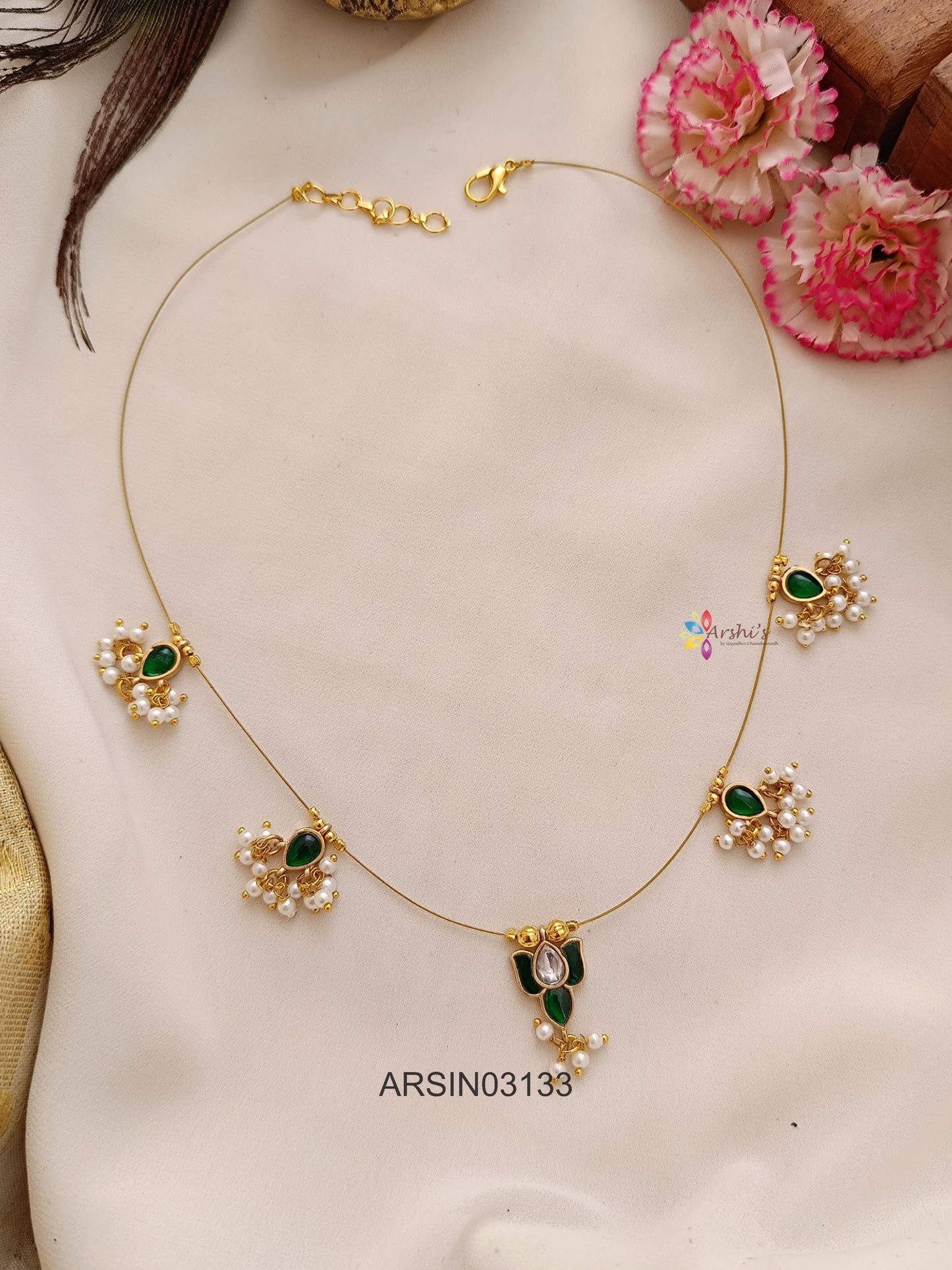 Lotus Green Stone Invisible Necklace