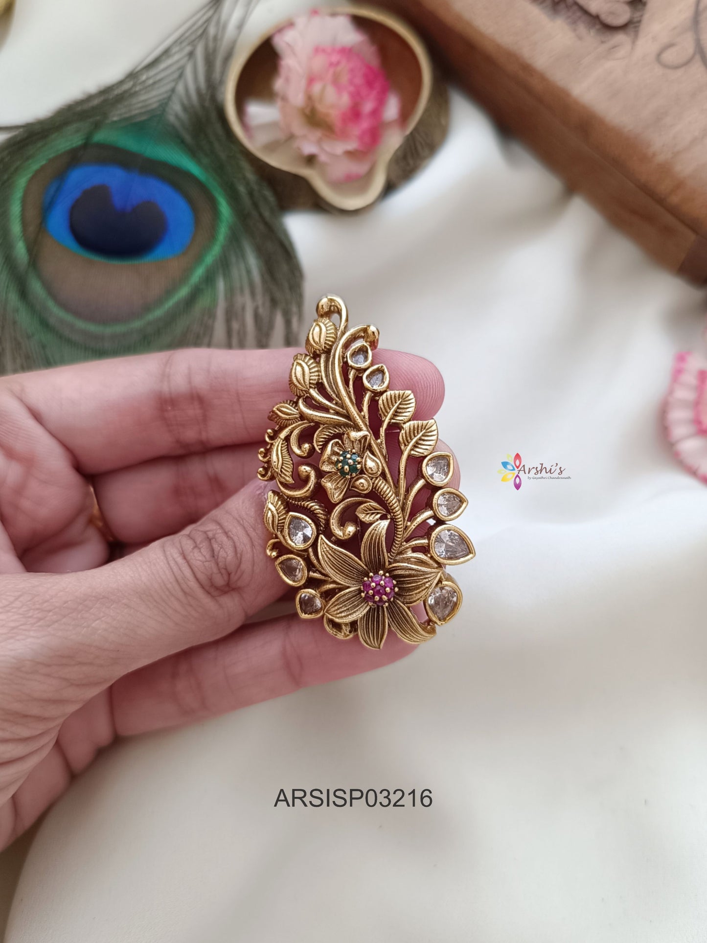 Antique Flower Design Saree Pin