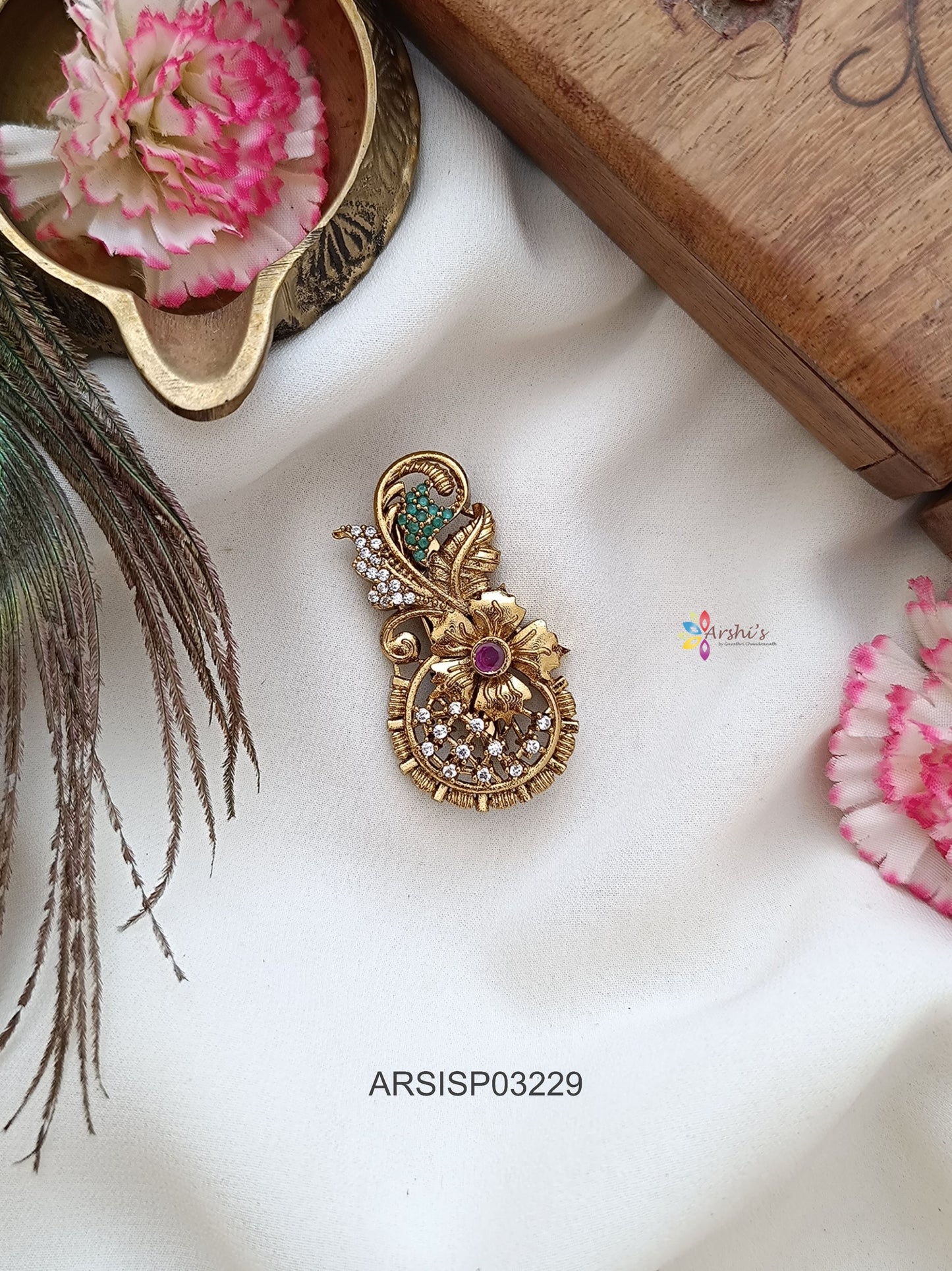 Flower Design Saree Pin