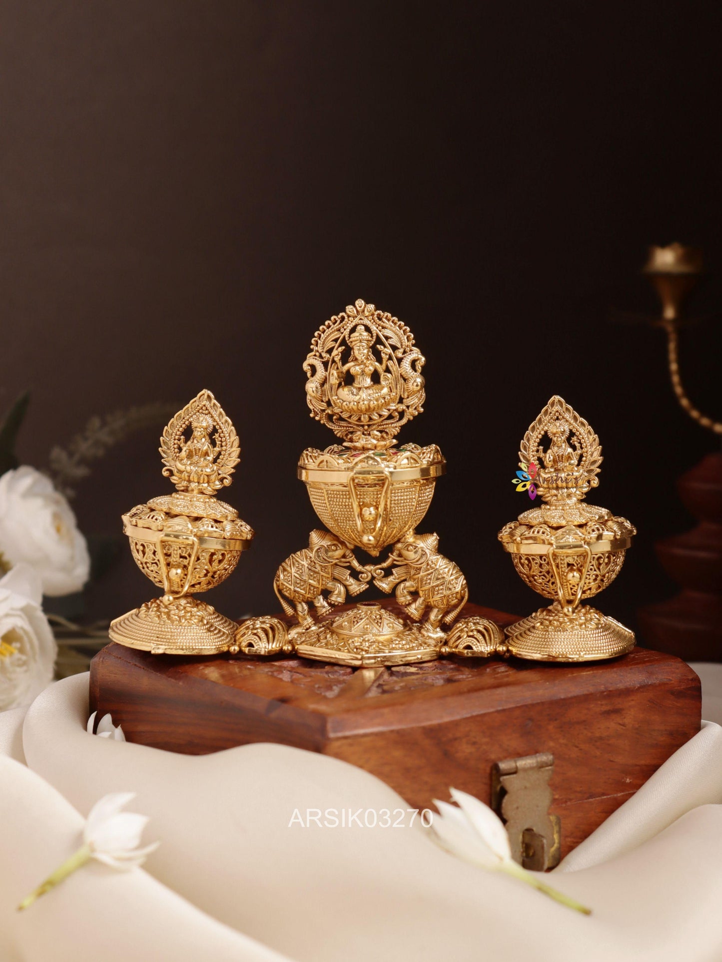 Deal Elephant with Lakshmi Kumkum Box