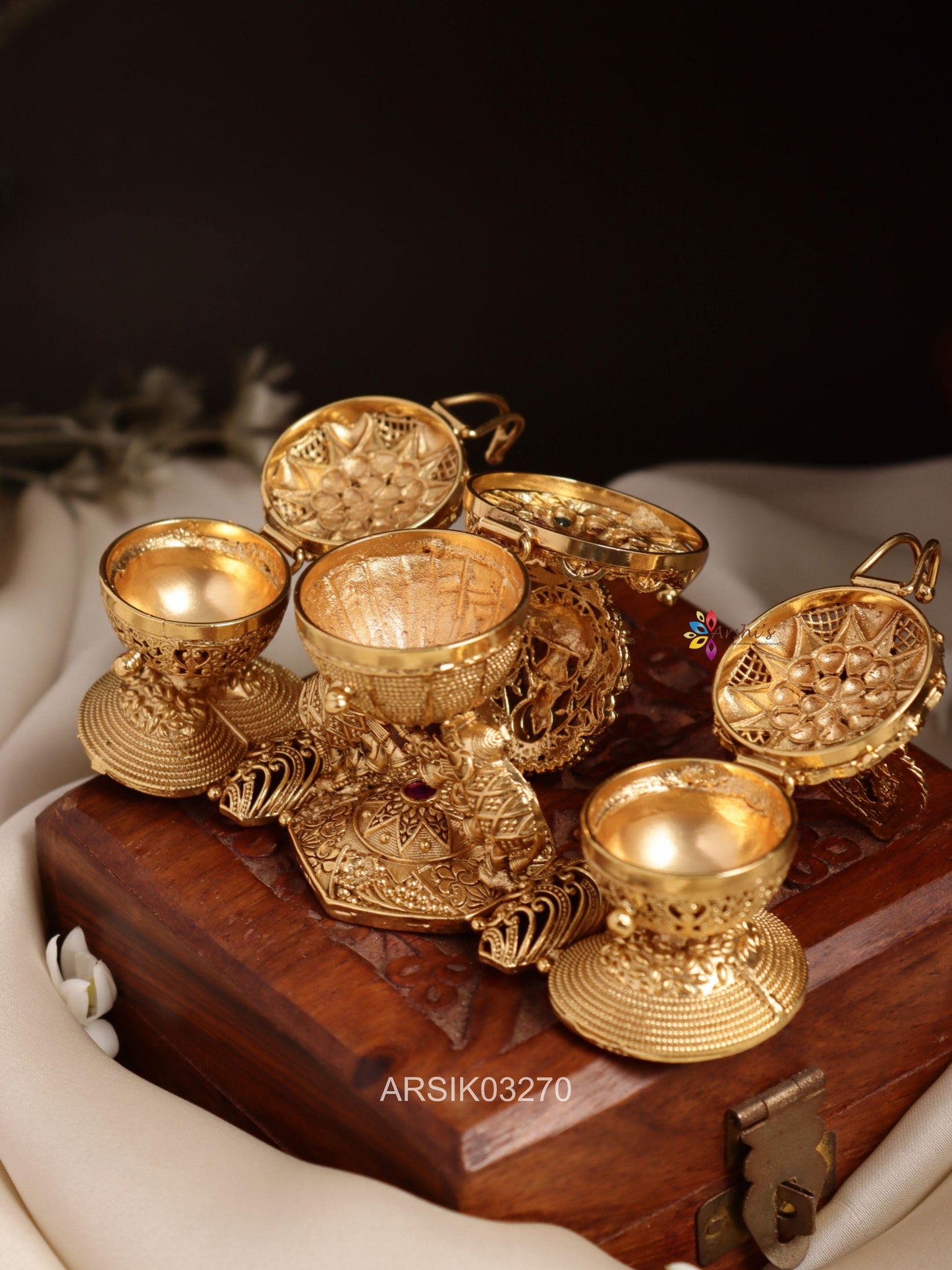 Deal Elephant with Lakshmi Kumkum Box