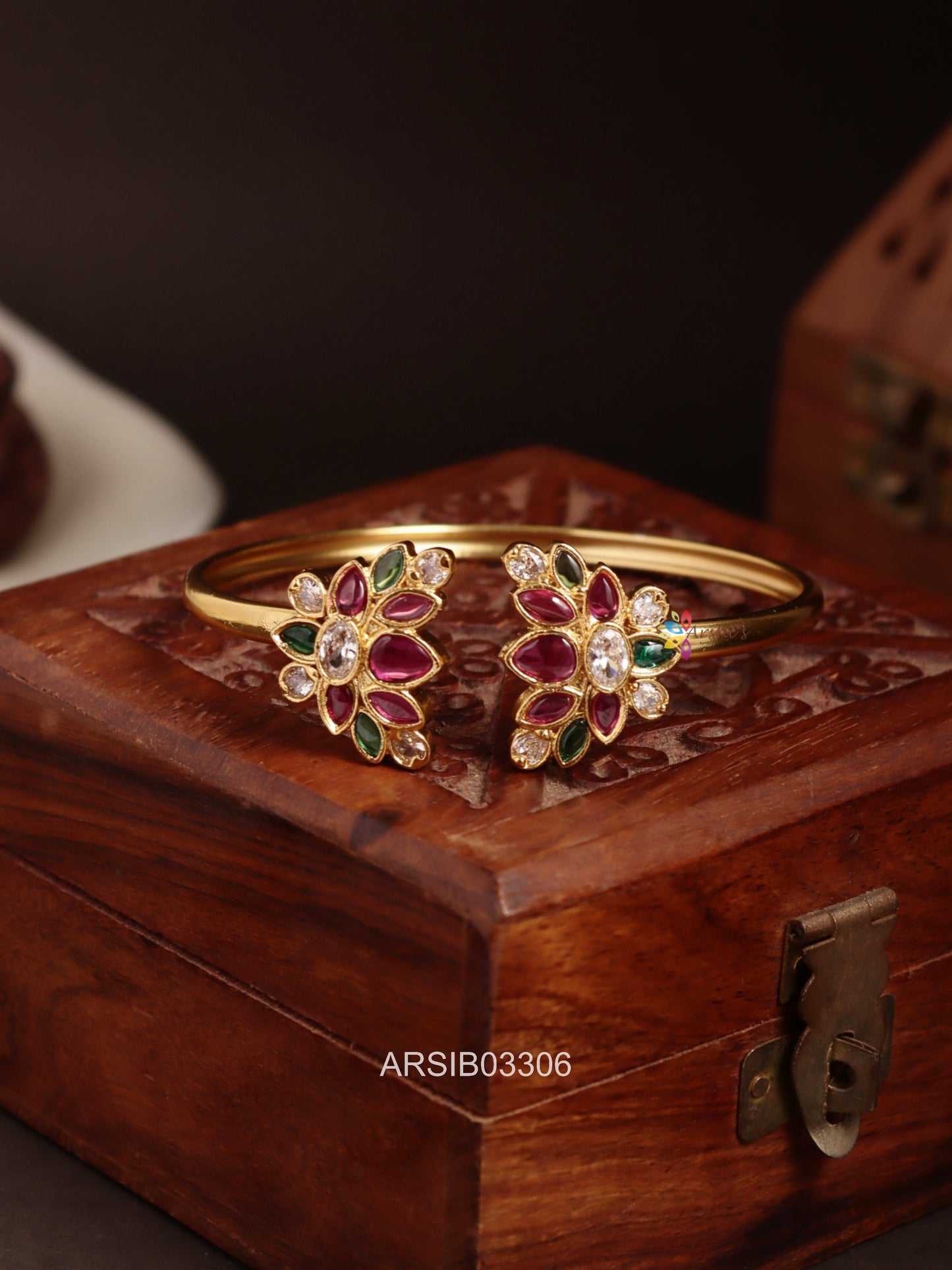 Lotus Openable Bracelet