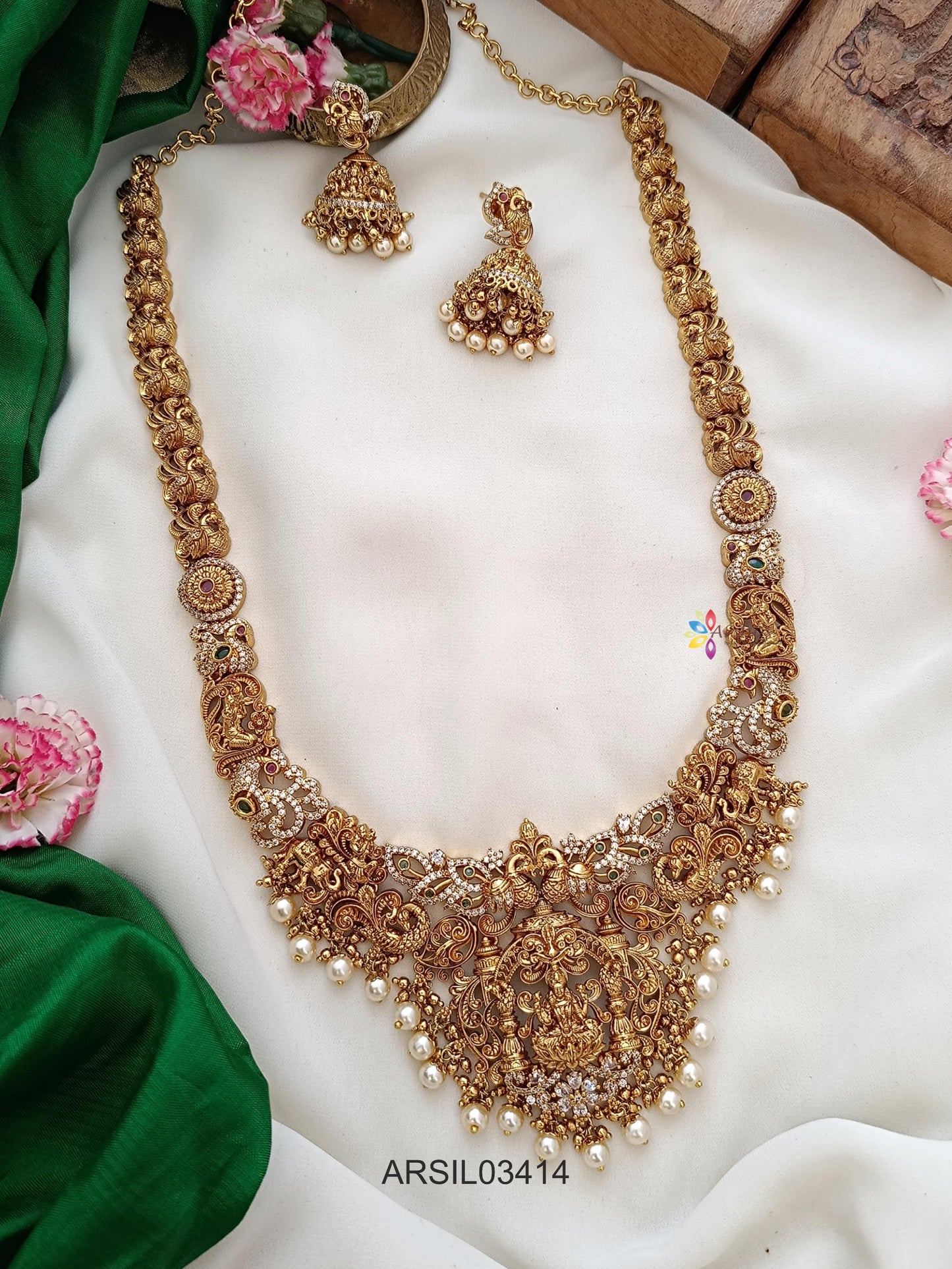 Matte Temple Design Long Haram