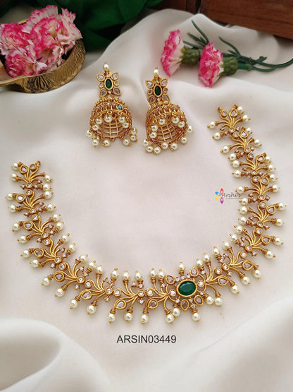 Emerald Stone Pearls Necklace