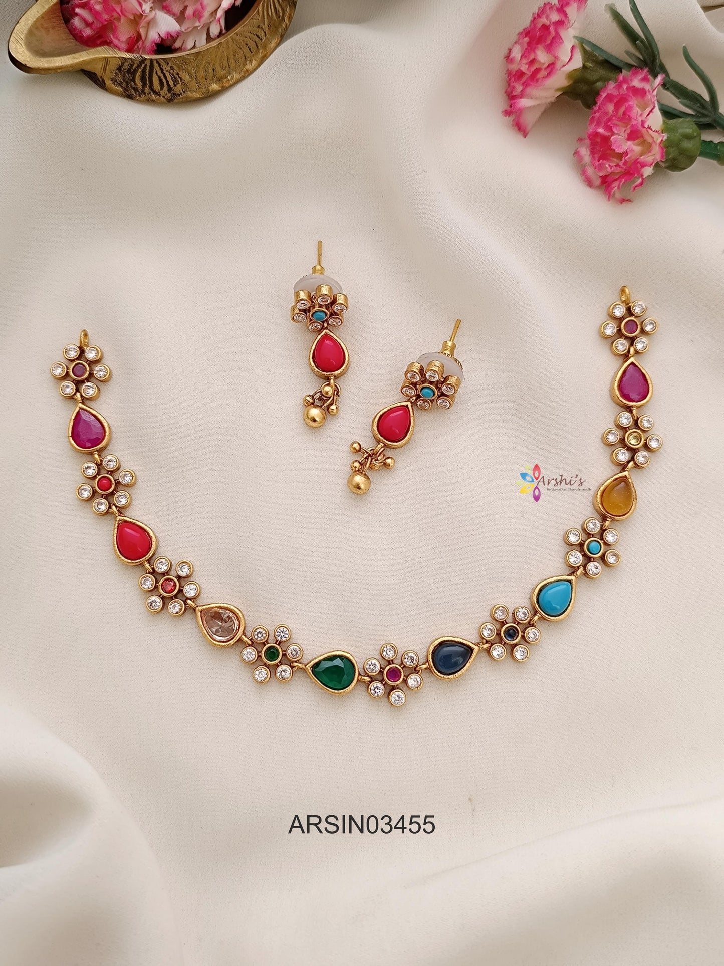 Simple Navarathna Stone Necklace