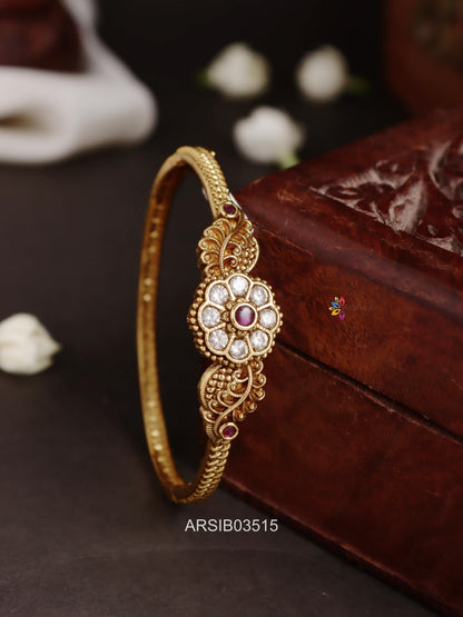Antique White Stone Bracelet