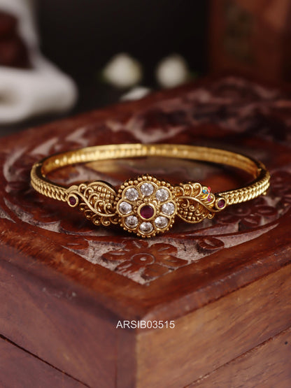 Antique White Stone Bracelet