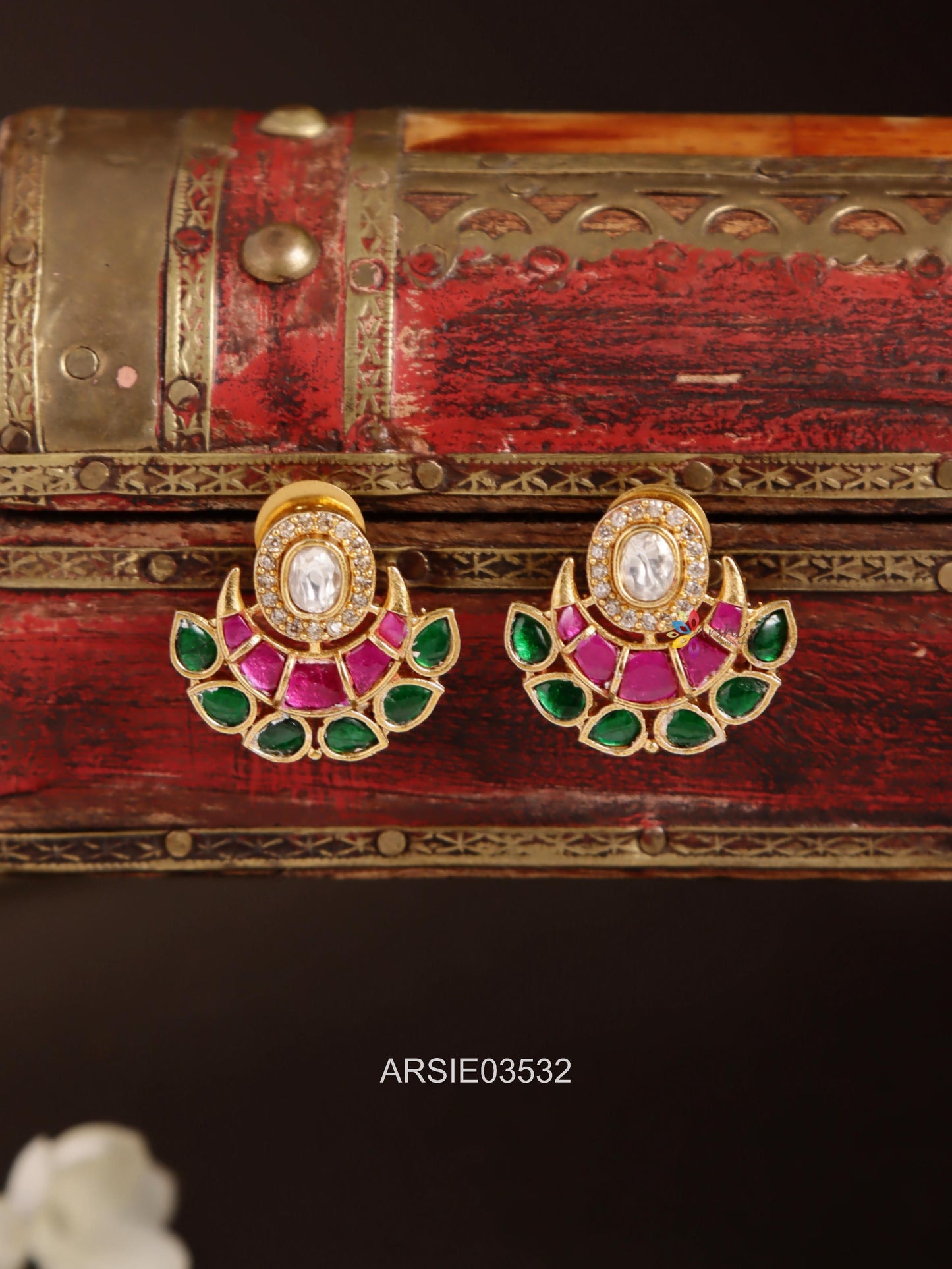 Kundan Earstuds
