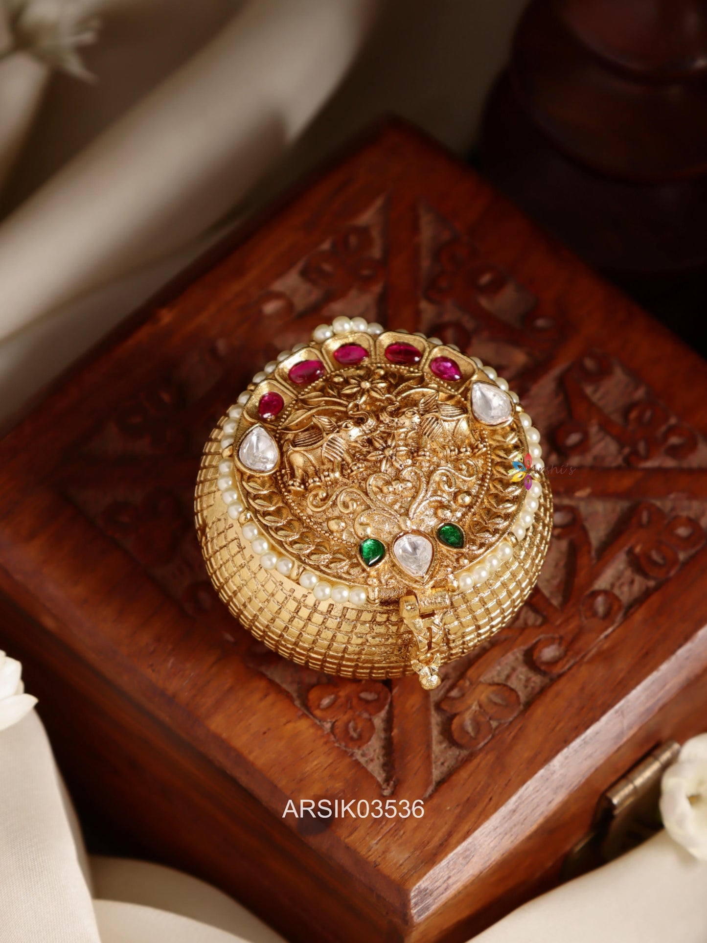 Antique Kundan Kumkum Box