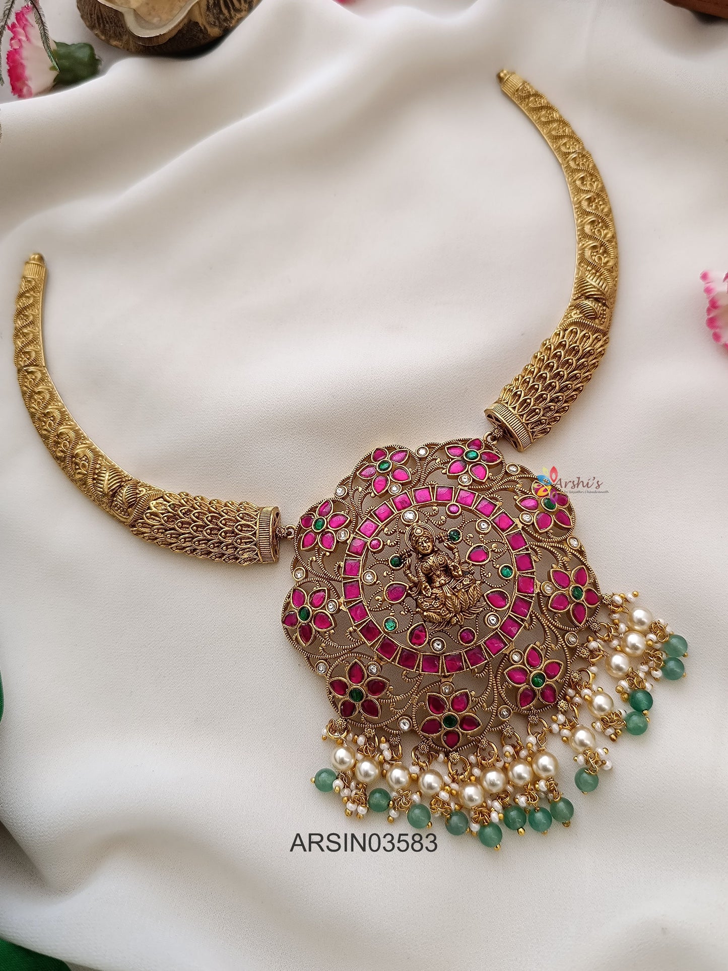 Jadau Kundan Pendant Kante Necklace