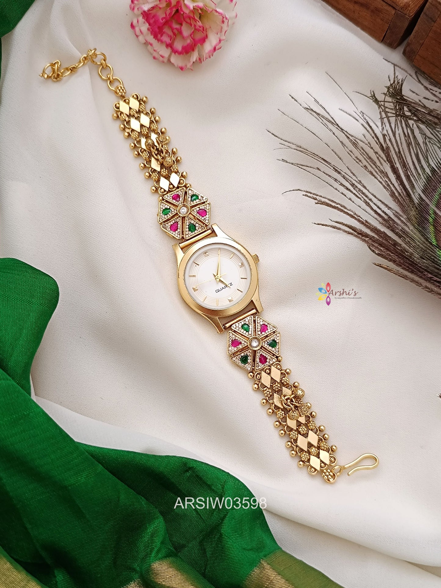 Antique Traingle Design Watch
