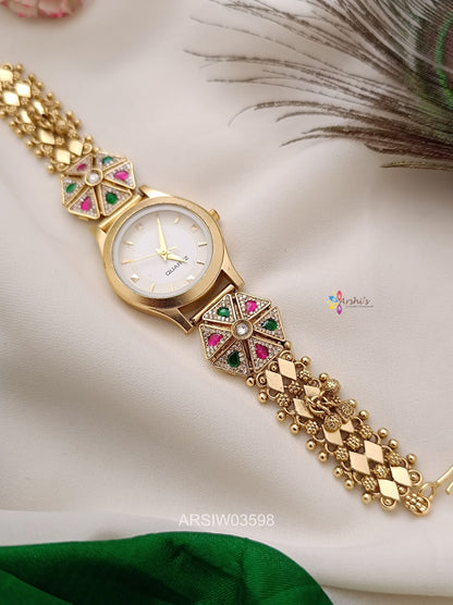 Antique Traingle Design Watch