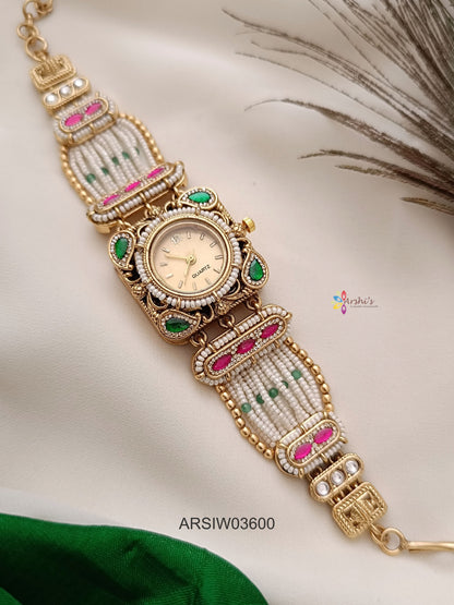 Antique Design Pearl Watch