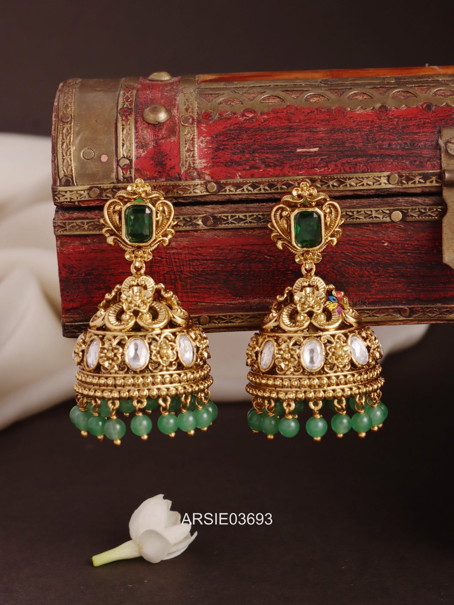 Antique Emerald Stone Jhumka